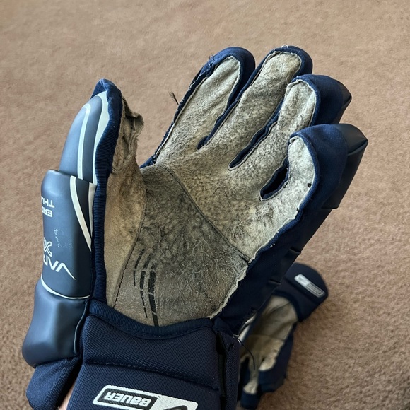 Bauer hockey gloves - Picture 3 of 6